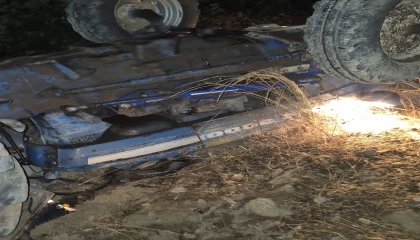 Fekede traktör devrildi: 1 ölü