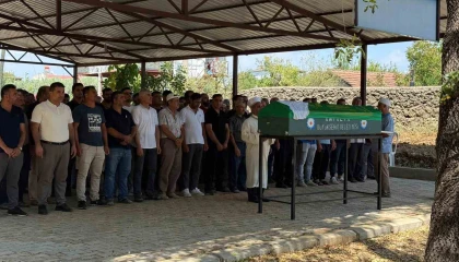 Felçli kocasını tıraş ederken görüntülenmişti, acı haber geldi