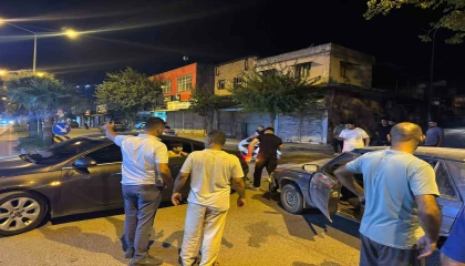 İki otomobilin karıştığı kaza kamerada