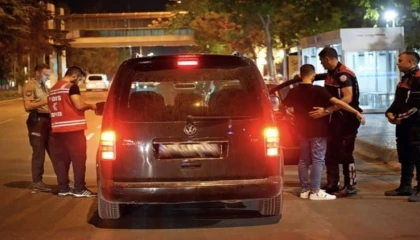 Ispartada gece denetimi 345 şahıs ve 41 araç sorgulandı