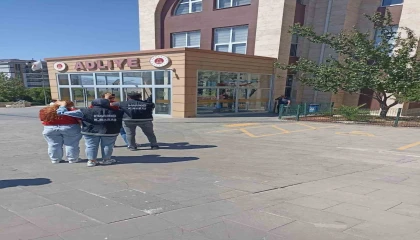 Kahramanmaraşta uyuşturucuya 3 tutuklama