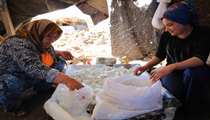 Kahramanmaraşta yaylacıların peynir ve çökelek üretimi sürüyor