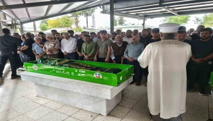 Kazada hayatını kaybeden AK Parti eski ilçe başkanı toprağa verildi