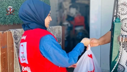 Kızılay, ihtiyaç sahibi ailelere adak eti dağıtımı gerçekleştirdi