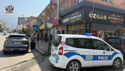 Kuyumcu soygunu esnafın uyanıklığıyla başarısız sonuçlandı