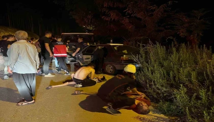 Minibüs ile otomobil çarpıştı: 4 yaralı