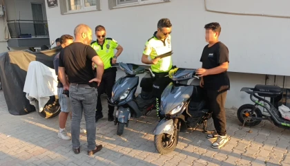 Motosikletleri bırakıp kaçtılar, yakalanınca Biz minibüsle geldik dediler