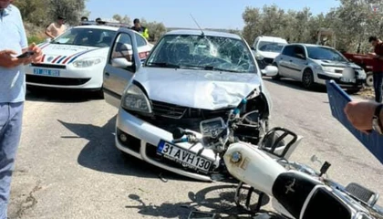 Otomobille çarpışan motosiklet sürücüsü yaralandı