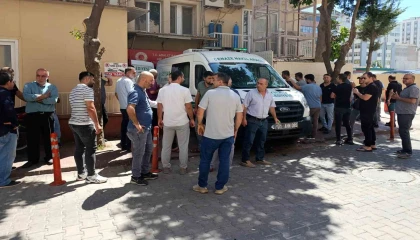 Taksi şoförünün hatasıyla ölen motosiklet sürücüsünün cenazesi adli tıptan alındı