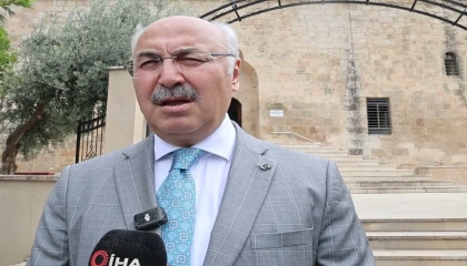 Vali Köşger, Adanadaki yangına sebep olanların terörle bağlantısının bulunmadığını açıkladı