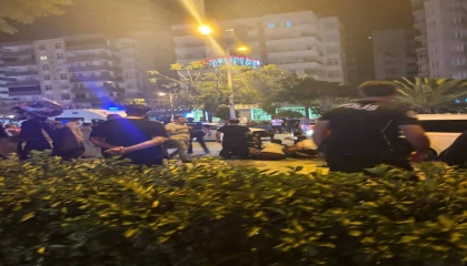 Yunus polisleri kazada yaralandı