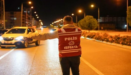 Abartı egzoz ve modifiye araç denetiminde 16 araç sürücüsüne para cezası uygulandı