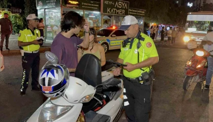 Adanada 46 motosiklet sürücüsüne 357 bin lira ceza kesildi