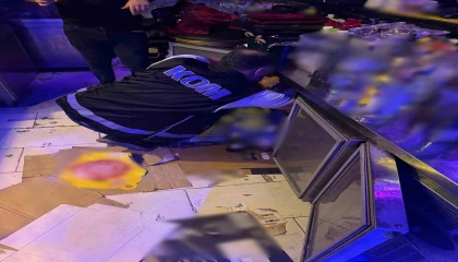 Alanyada eş zamanlı denetimlerde 887 kişi sorgulandı, 11 iş yerine işlem yapıldı