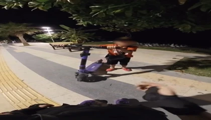 Alanyada sahilde kaybolan çocuk, patenci Rus kadın sayesinde bulundu