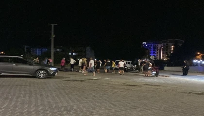 Antalyada motosikletle otomobil çarpıştı: 1 yaralı