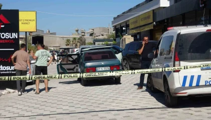 Antalyada park halindeki otomobilin arka koltuğunda ölü bulundu