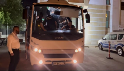 Antalyadaki rüşvet soruşturmasında 5 tutuklama, 9 adli kontrol kararı