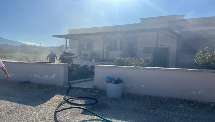 Arsuzda ev yangını