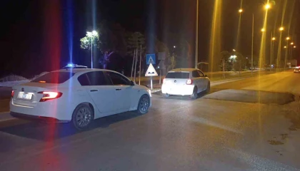 Boyasız kasisler gece karanlığında sürücülerin kabusu oldu: Fark edemeyen sanayinin yolunu tuttu