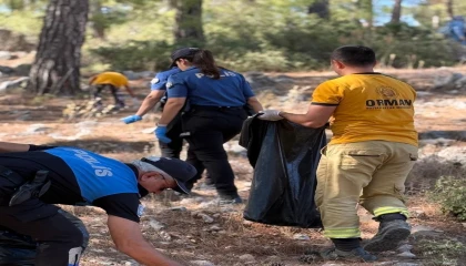 Bozyazıda çöp toplama etkinliği düzenlendi