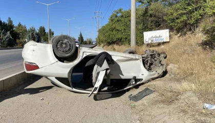 Burdurda otomobil takla attı: 1 yaralı