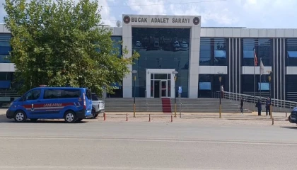 Burdurda polise saldıran koca tutuklandı, karısı adli kontrolle serbest