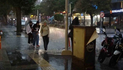 Burdurda sağanak yağış