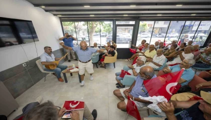 Erdemli Emekli Evi türkülerle şenlendi