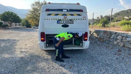 Gazipaşada jandarma ve polisten servislere sıkı denetim