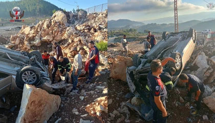 Hatay’da araç kayalıklara çarparak durabildi
