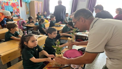 Her çocuk bir fidan, ilk ders yeşil vatan etkinliği Mersinde gerçekleştirildi