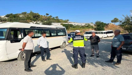 Jandarma okul servislerini denetledi