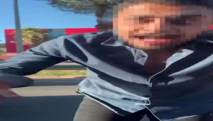 Kahramanmaraşta trafik kavgası: Aracın camını yumruklayıp kırdı