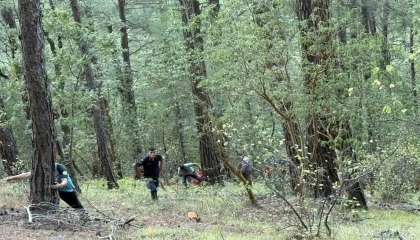 Kayalıklardan düşerek yaralanan şahıs 4 saatlik operasyonla kurtarıldı