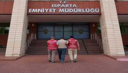 Kendisini bankacı olarak tanıtıp 393 bin TL dolandıran şahıs tutuklandı