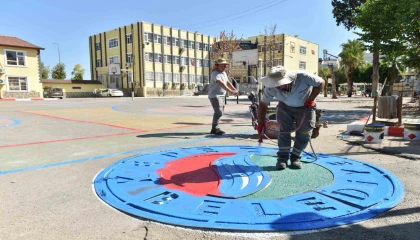 Kepez Belediyesinden okullara bakım, onarım ve temizlik desteği