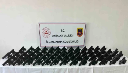 Kepezde kaçak silah operasyonu: 72 tabanca ele geçirildi