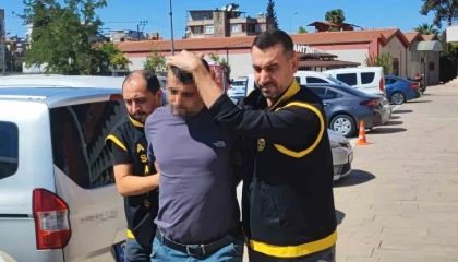 Komşunu öldürüp kızını yaralayan zanlı tutuklandı