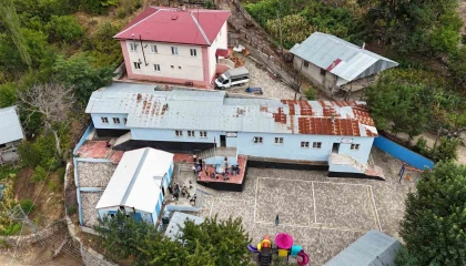 Köy okulları ve öğrencilere anlamlı dokunuş