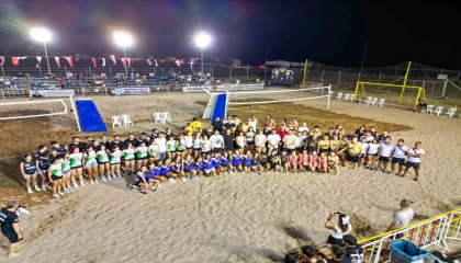 Manavgat Belediyesi Plaj Voleybolu Halk Turnuvası başladı