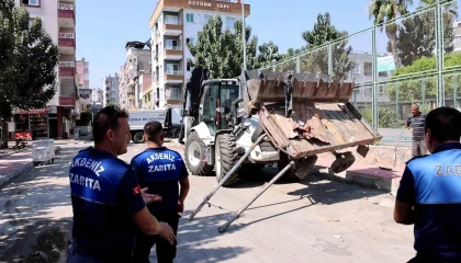 Mersinde hurda ve çöp yığan vatandaşa ceza