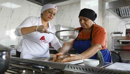 Mersinde MERCEKten ücretsiz ‘Aşçı Çırağı Kursu desteği