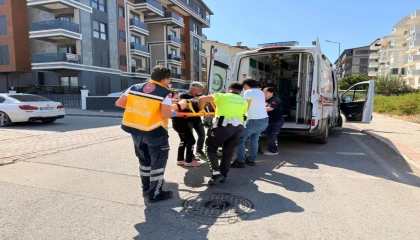Motosikletten düşen sürücü yaralandı