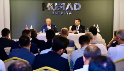 MÜSİADın mesleki eğitim projelerine Çavuşoğlundan övgü