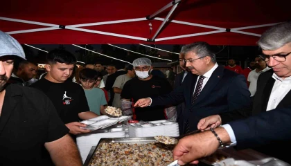 Osmaniyede Ahilik ruhu konteyner çarşıda canlandı