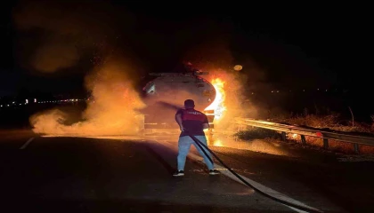 Osmaniyede akaryakıt yüklü tanker alev aldı