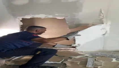 Osmaniyede duvara sıkışan yavru kedi itfaiye tarafından kurtarıldı