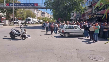 Otomobil ile motosiklet çarpıştı: 2 yaralı