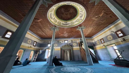 Restorasyonu tamamlanan tarihi Sarıhacılar Camisi emanet eserlerini bekliyor